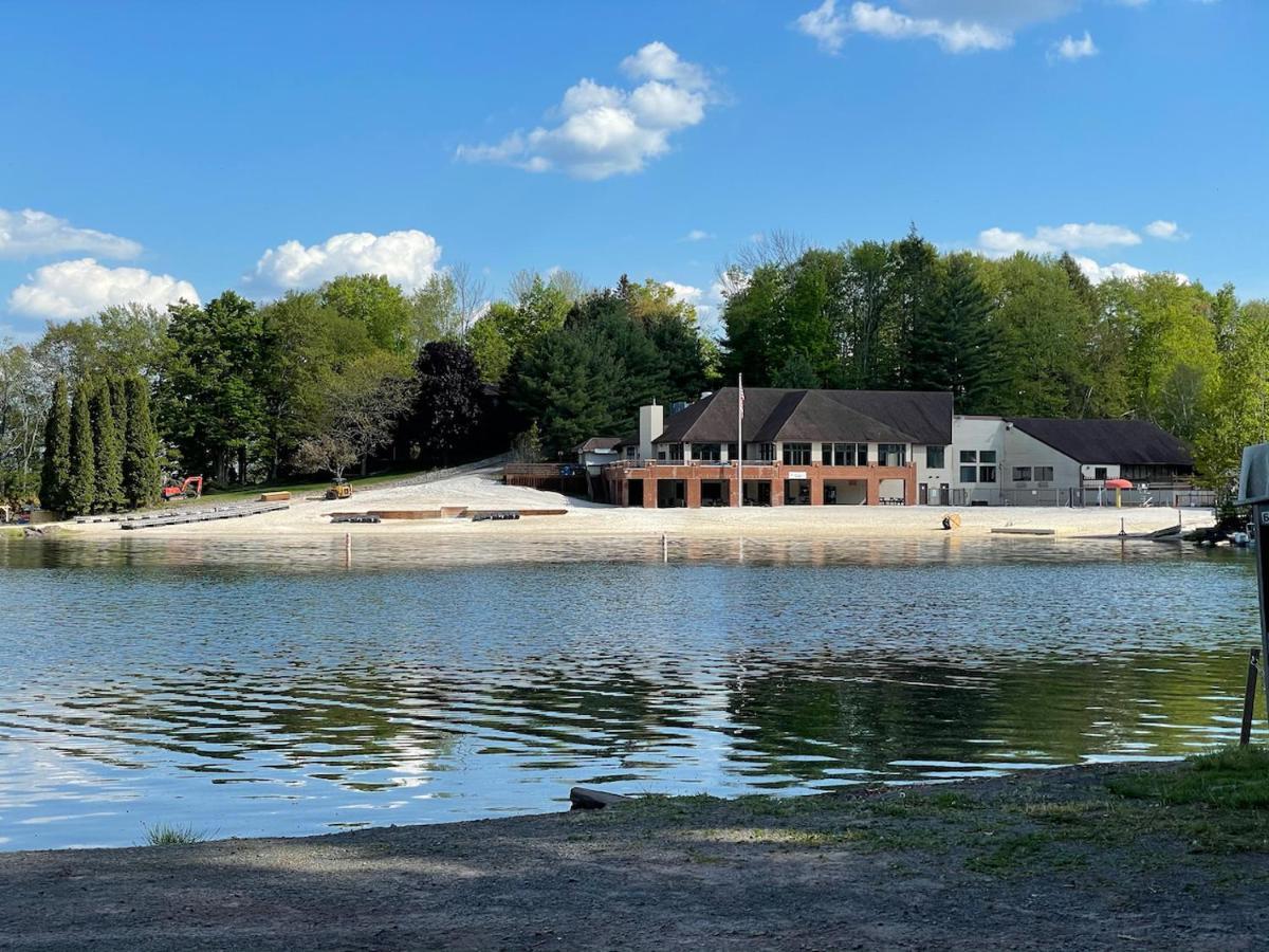 Lake Ariel Family Chalet Экстерьер фото