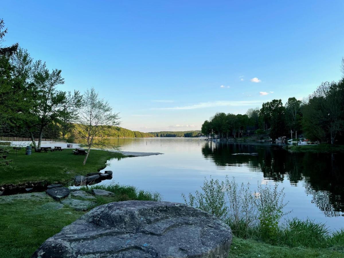 Lake Ariel Family Chalet Экстерьер фото